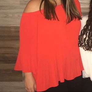 Vince Camuto red off the shoulder blouse 2x